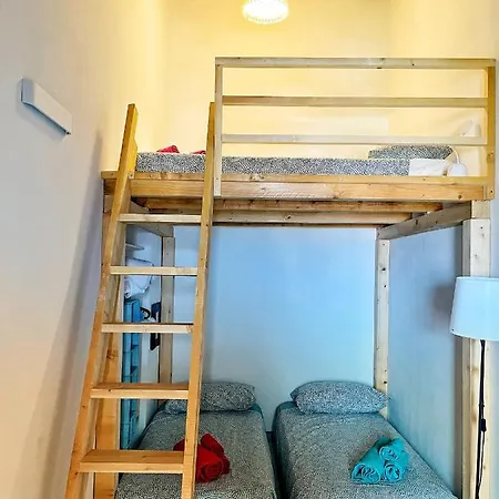 Apartment Loft Con Vista Mare, Centro Storico E A Piedi , Wifi Terracina